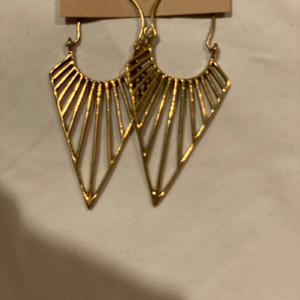 Geometric Triangle Hoops - Picture 3 of 3
